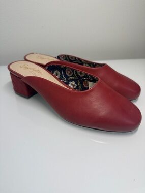 Seychelles Chorus II Red Leather Block Heel Mules - Size 6.5
